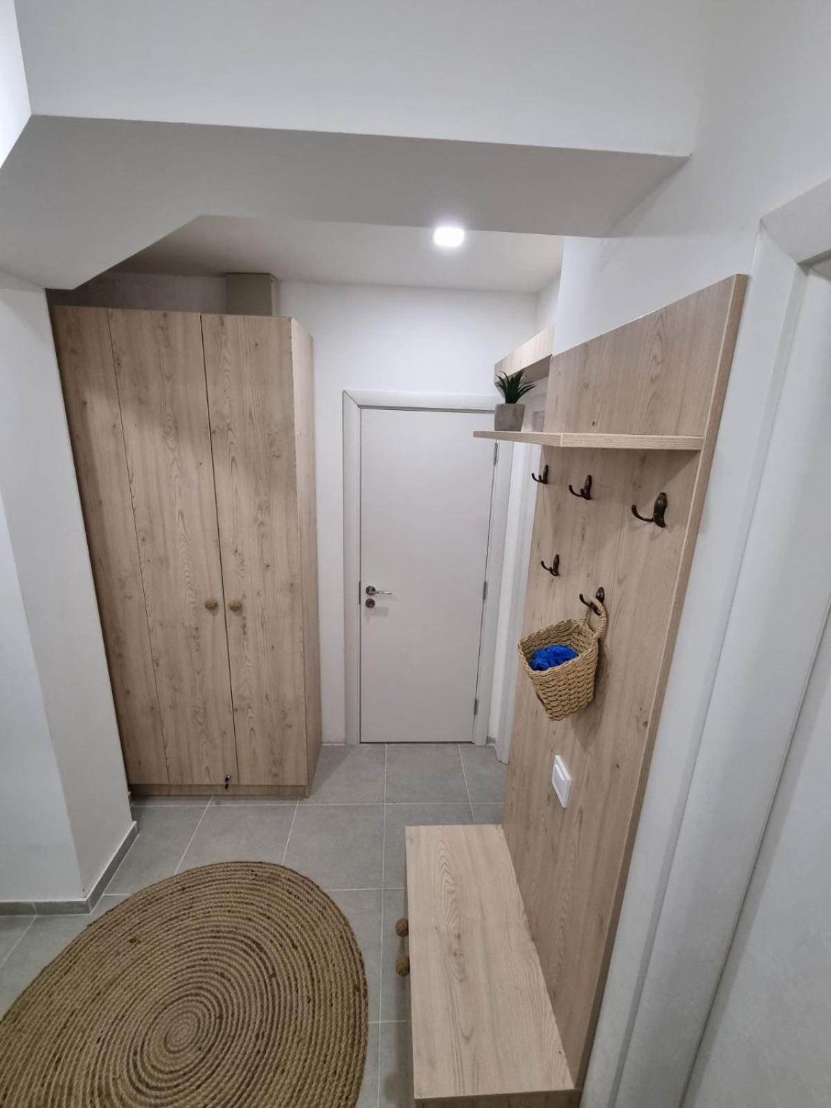 וארנה Apartment Polina - 2Bd Next To Sea Garden מראה חיצוני תמונה